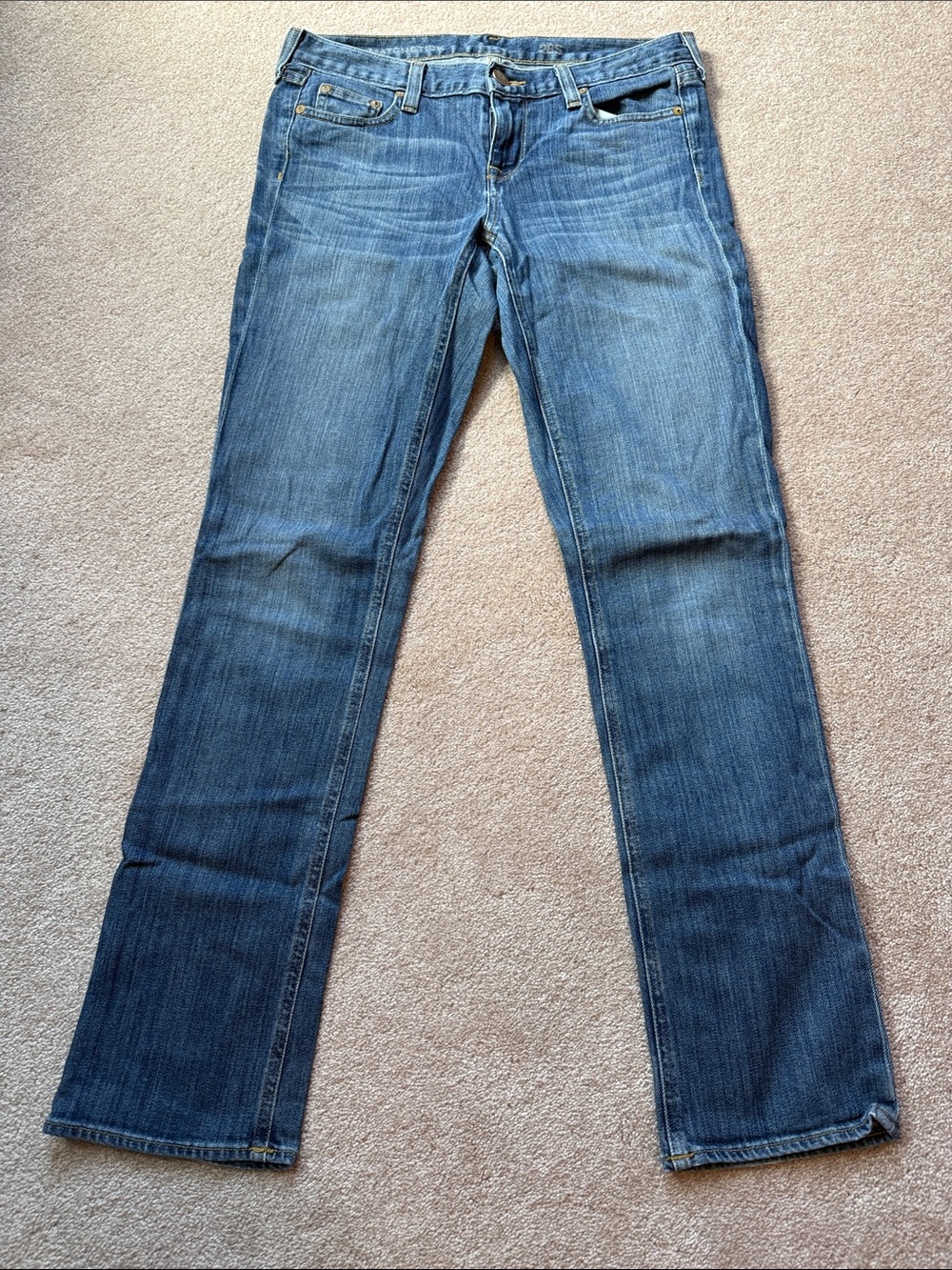 Classic J Crew Straight-Leg Women's Jeans in Medium Blue